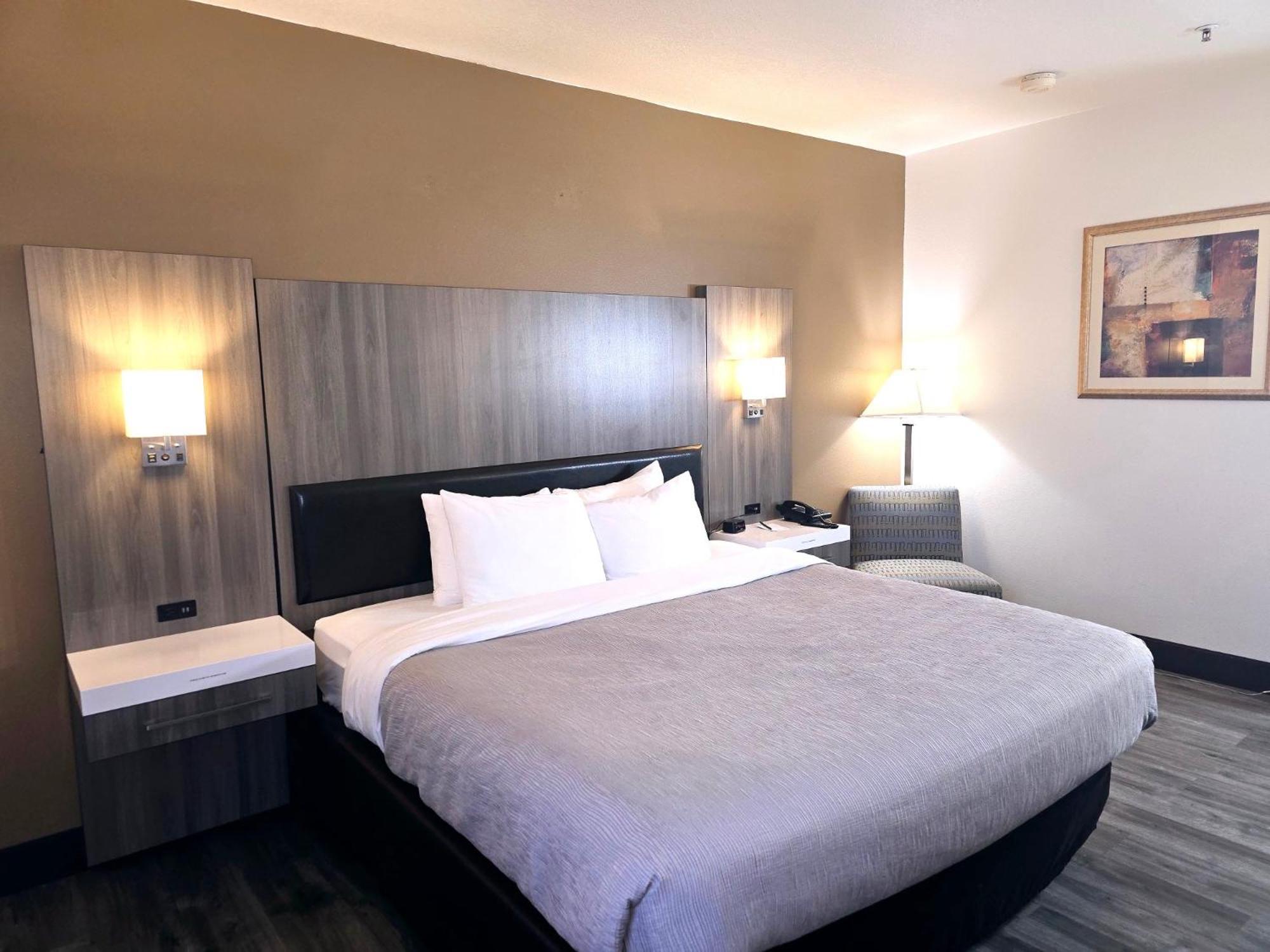 Quality Inn & Suites Longview Kelso מראה חיצוני תמונה