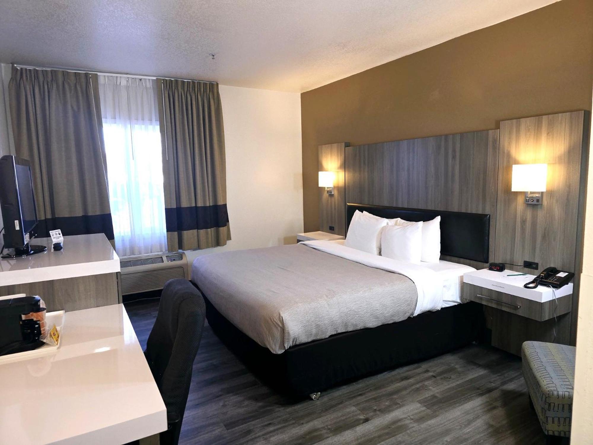 Quality Inn & Suites Longview Kelso מראה חיצוני תמונה