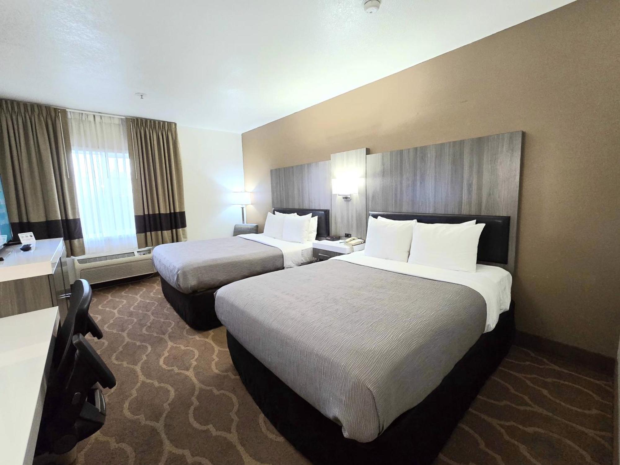 Quality Inn & Suites Longview Kelso מראה חיצוני תמונה