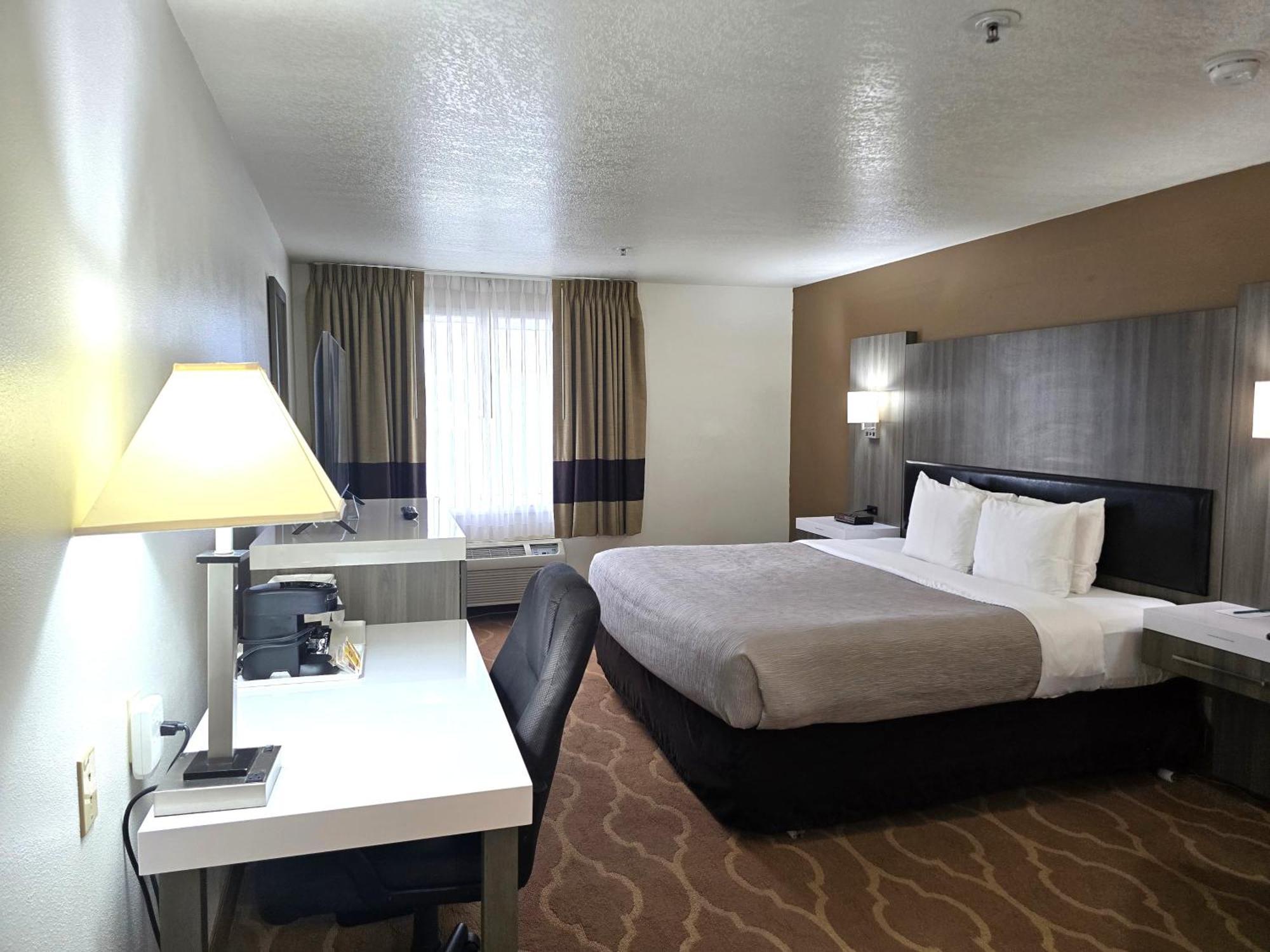 Quality Inn & Suites Longview Kelso מראה חיצוני תמונה