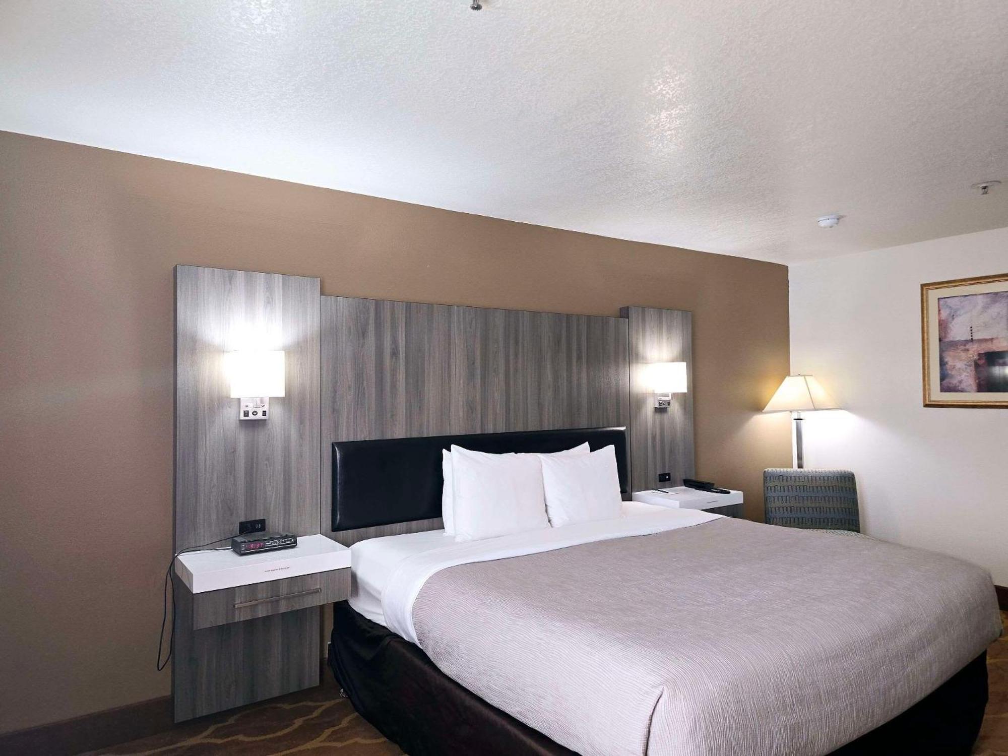 Quality Inn & Suites Longview Kelso מראה חיצוני תמונה